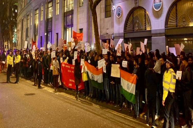 london oxford university students protest against CAA